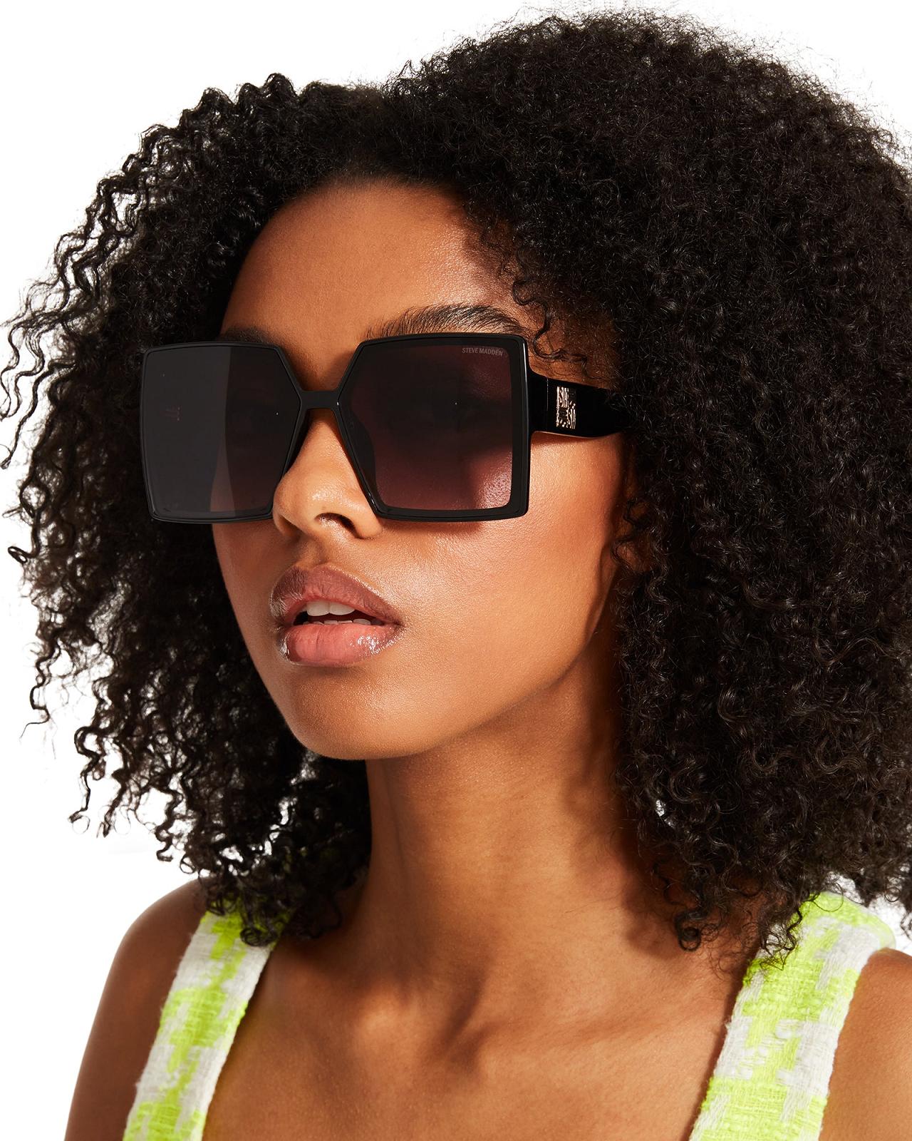 Steve Madden DEJA SUNGLASSES Női Napszemüveg Fekete | 248CYBWAT