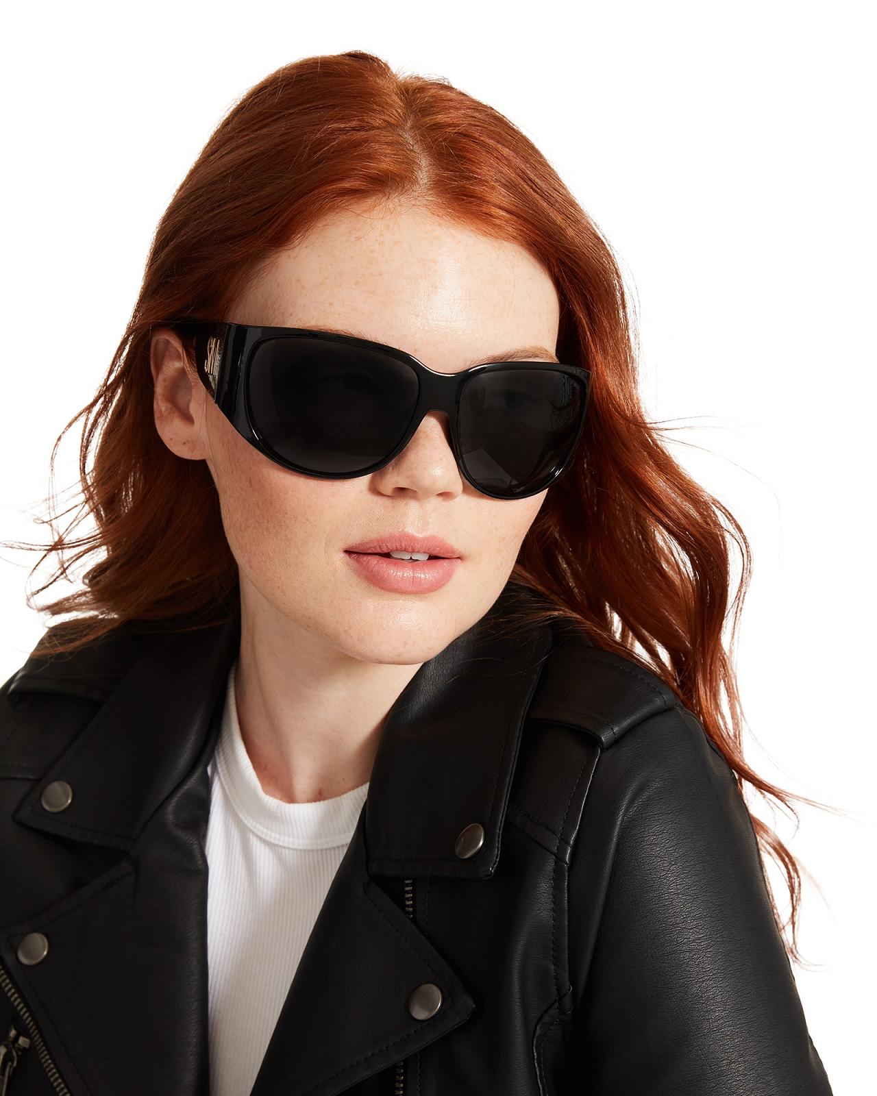 Steve Madden GINO SUNGLASSES Női Napszemüveg Fekete | 987MXBDIS