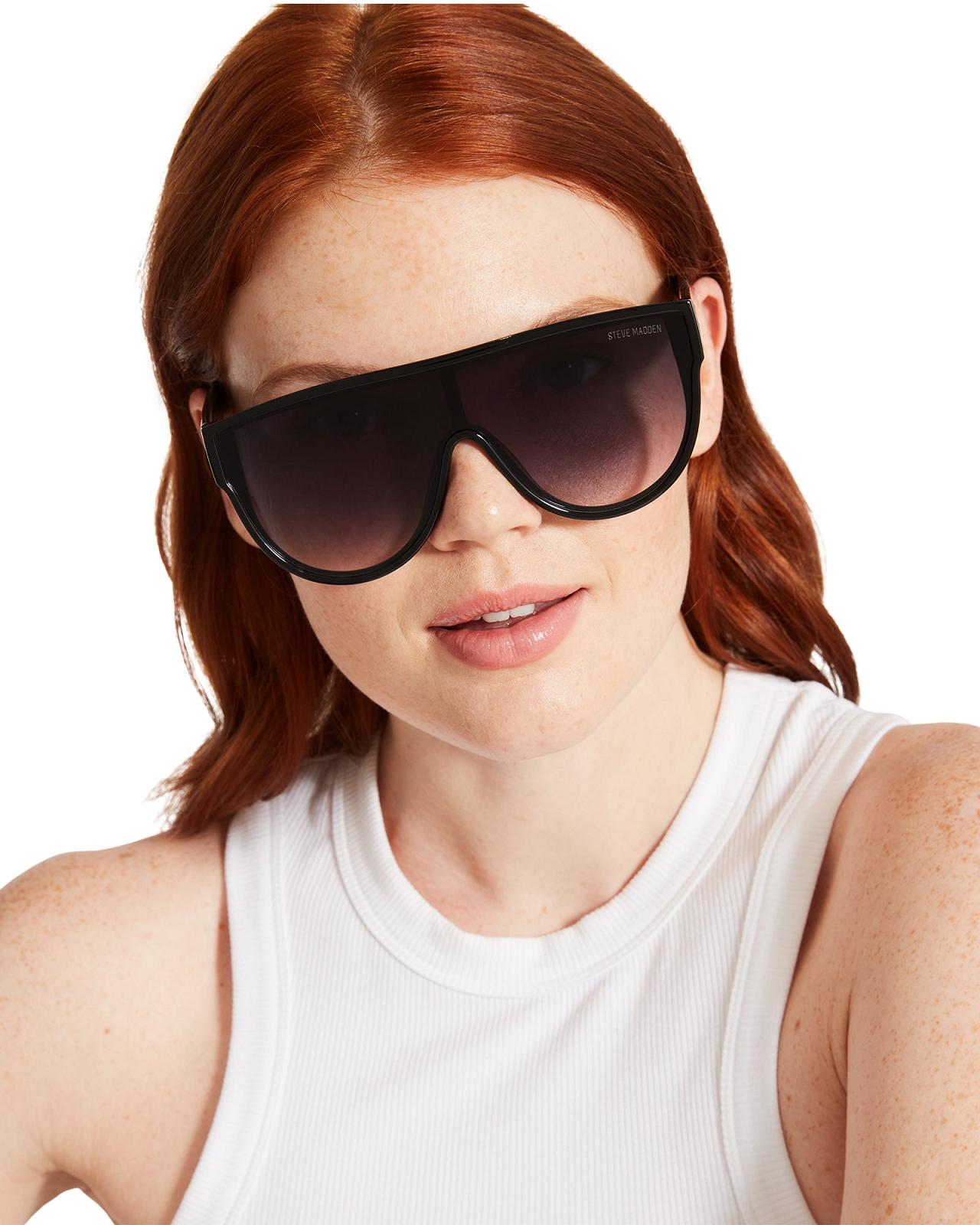 Steve Madden NIGEL SUNGLASSES Női Napszemüveg Fekete | 905NFOJXZ